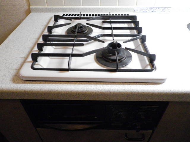 キッチン　コンロ設置済み