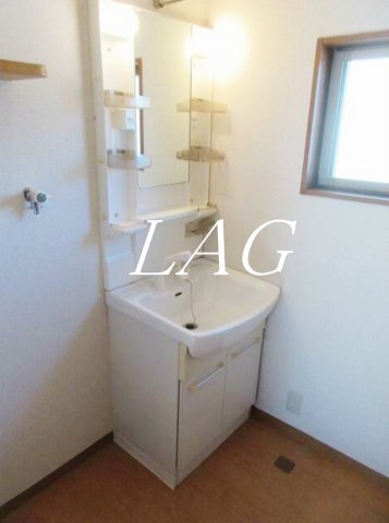 洗面設備　洗面台です。