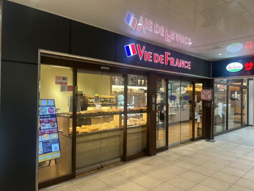 飲食店　VIE DE FRANCE 青砥店（飲食店）まで211m