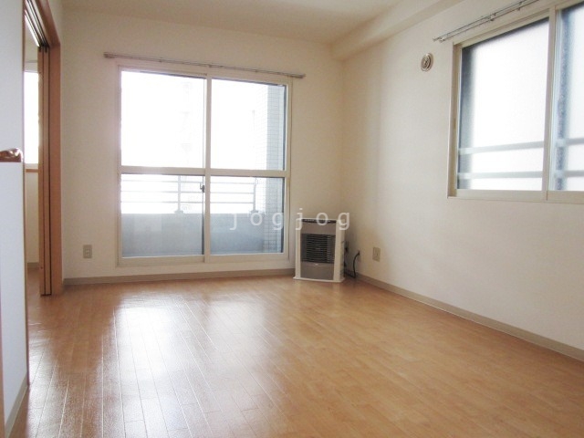 居室・リビング　同号室タイプ写真