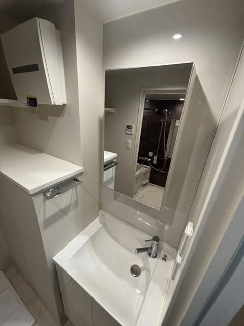 洗面設備　コンパクトで使いやすい洗面所