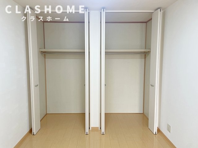 収納　同物件の別部屋になります。