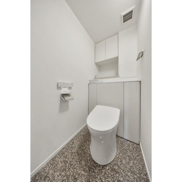 トイレ　コンパクトで使いやすいトイレです