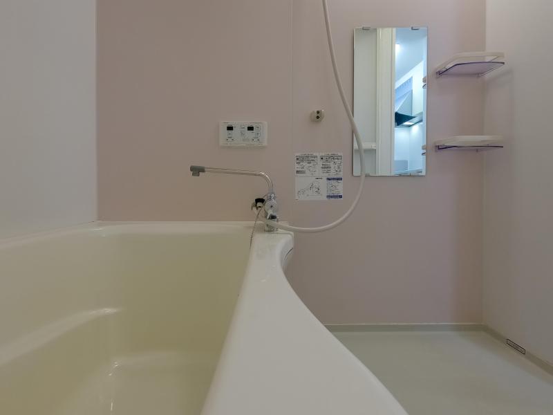 バス・シャワールーム　同タイプの写真です。