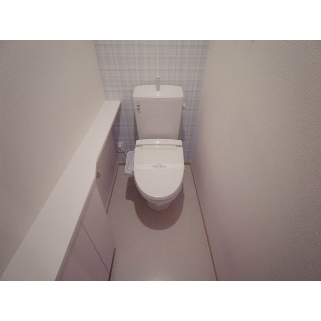 トイレ　温水洗浄便座