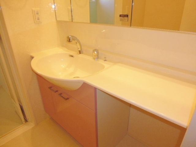 洗面設備　洗髪洗面化粧台