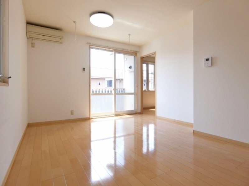 居室・リビング　図面と現状に相違がある場合には現状を優先