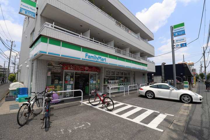 コンビニ　ファミリーマート（コンビニ）まで91m