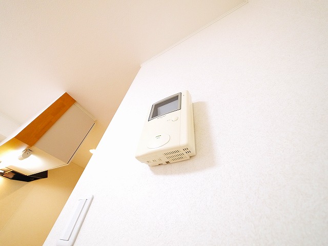 セキュリティ　モニター付きインターホン