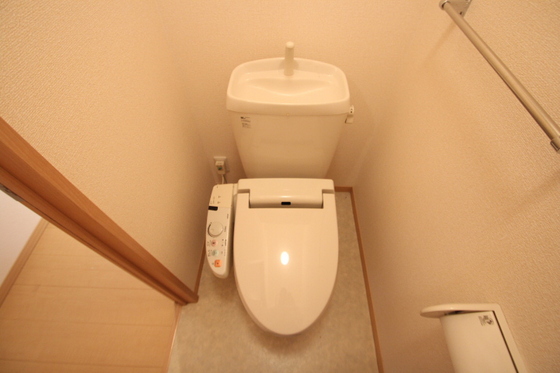 トイレ　※別部屋の写真です