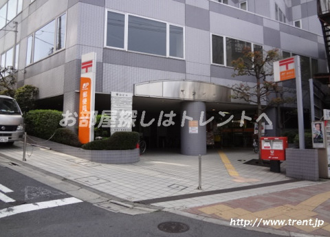 郵便局　新宿小滝橋郵便局（郵便局）まで180m