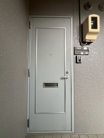 玄関　収納もある玄関です