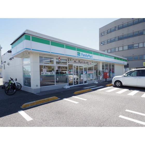 コンビニ　ファミリーマート岡谷田中町店（コンビニ）まで876m