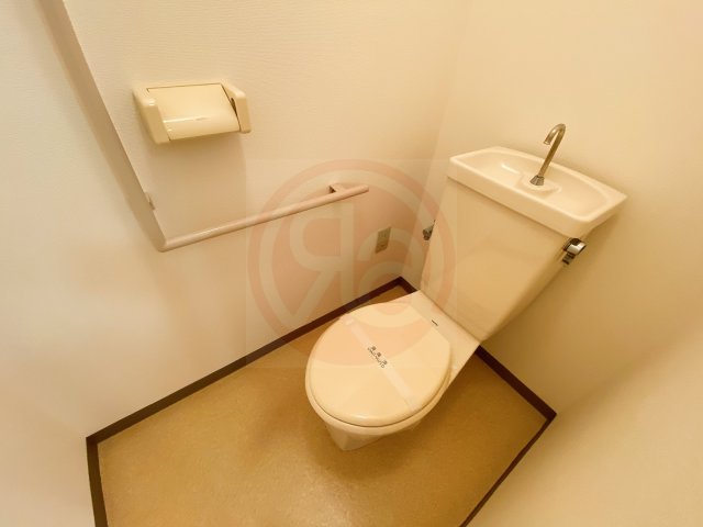 トイレ　ゆったりとした空間のトイレです