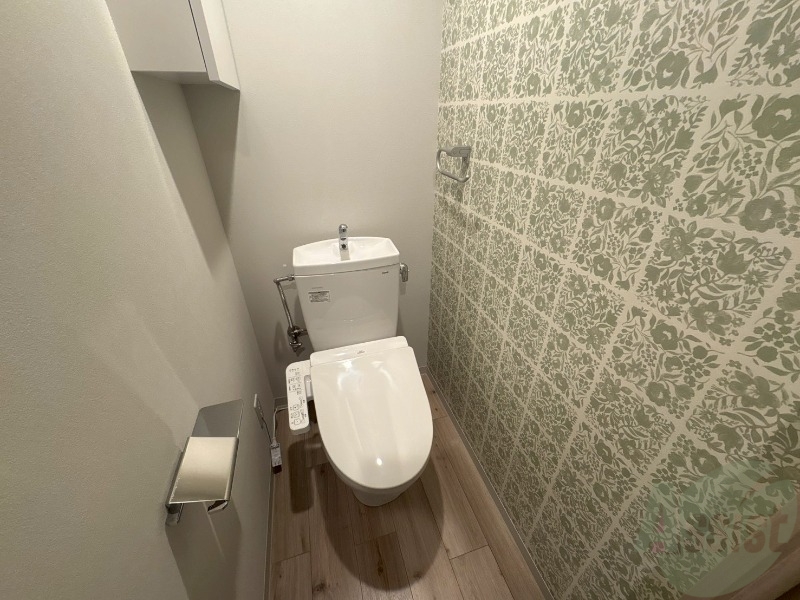 トイレ　シャワートイレになっているので快適です！