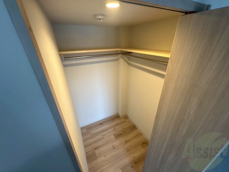 収納　洋室にはクローゼットがあるのですっきり片付きそうです。