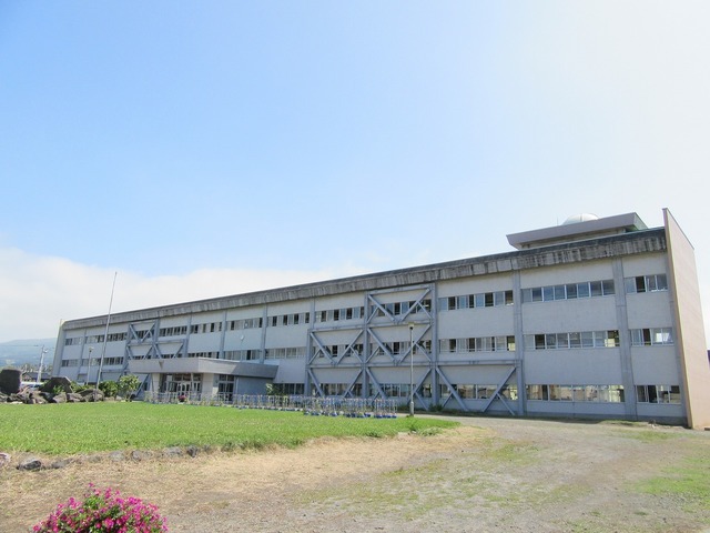 小学校　伊達市立伊達小学校（小学校）まで851m