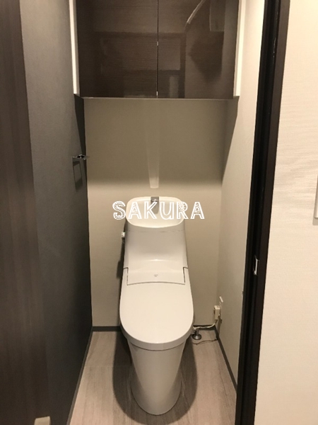 トイレ　嬉しい温水洗浄便座♪