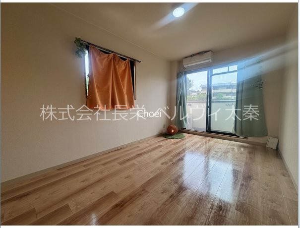 居室・リビング　※写真は201号室です