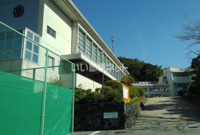 中学校　西尾市立幡豆中学校（中学校）まで631m