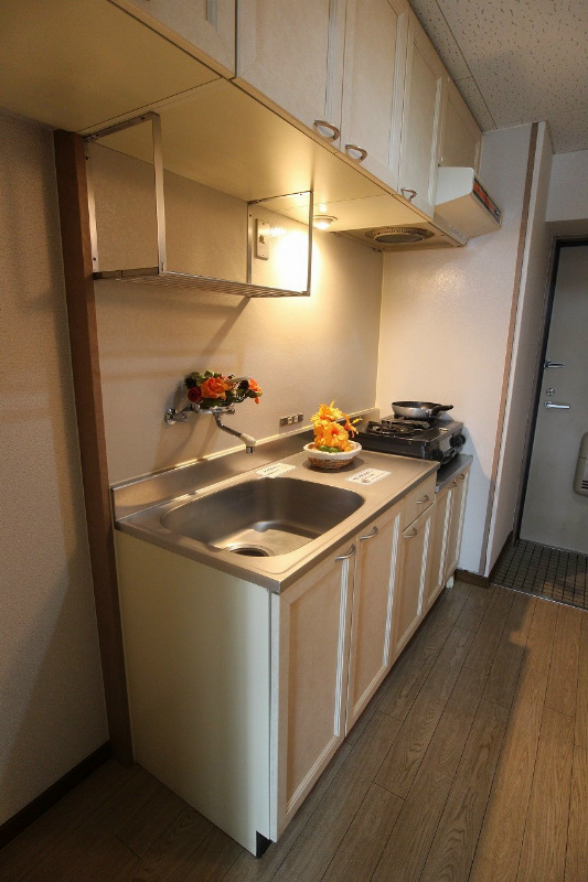 キッチン　同じ物件の別のお部屋です。