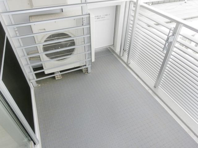 バルコニー　★洗濯物も外で干せます★