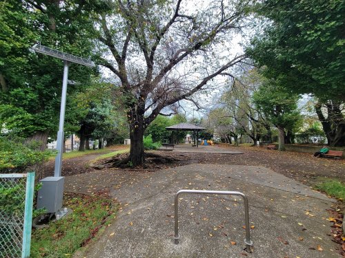 公園　柄沢公園（公園）まで769m