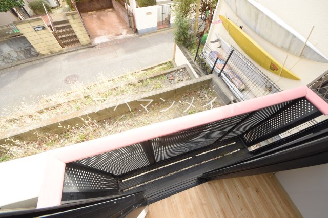 バルコニー　洗濯物が干せます！