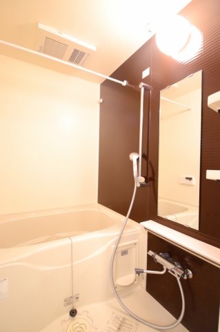 バス・シャワールーム　お風呂です