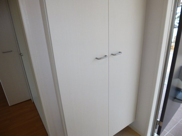玄関　シューズボックス