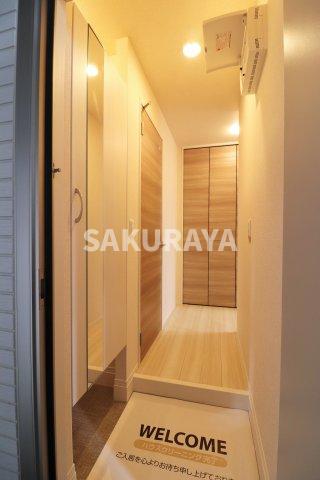 玄関　2022年撮影。現況と異なる場合がございます。