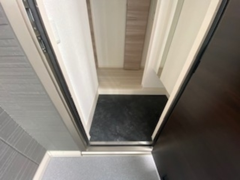 玄関　図面と現状に相違がある場合には現状を優先