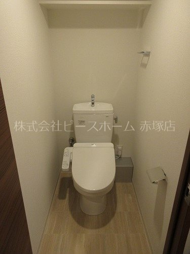 トイレ　※別号室参考写真