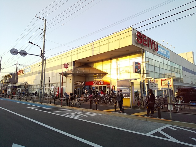 スーパー　西友加賀鹿浜店（スーパー）まで1100m
