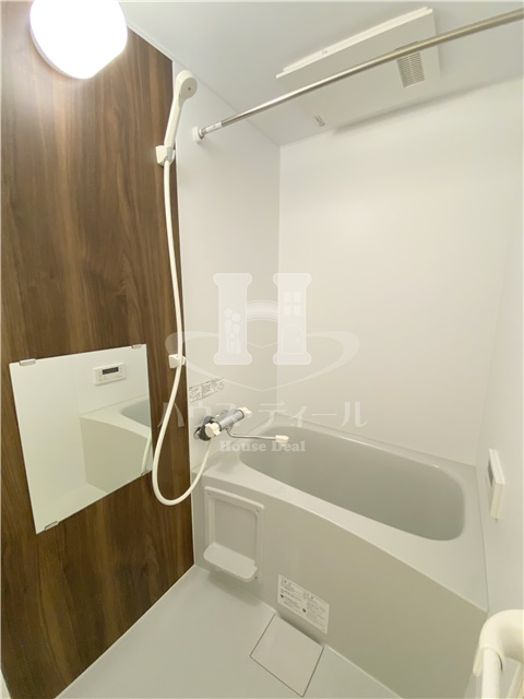 バス・シャワールーム　ゆったり過ごせるお風呂です