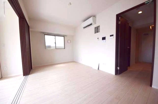 居室・リビング　☆明るい居室☆