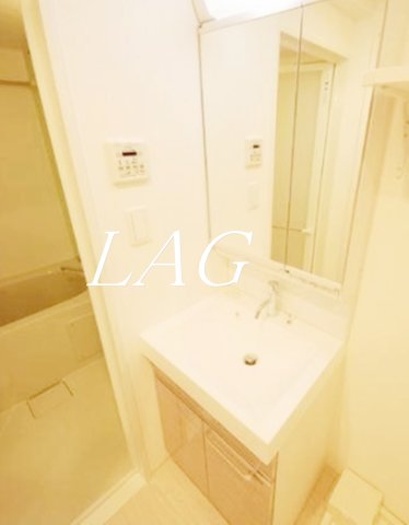 洗面設備　洗面台です。