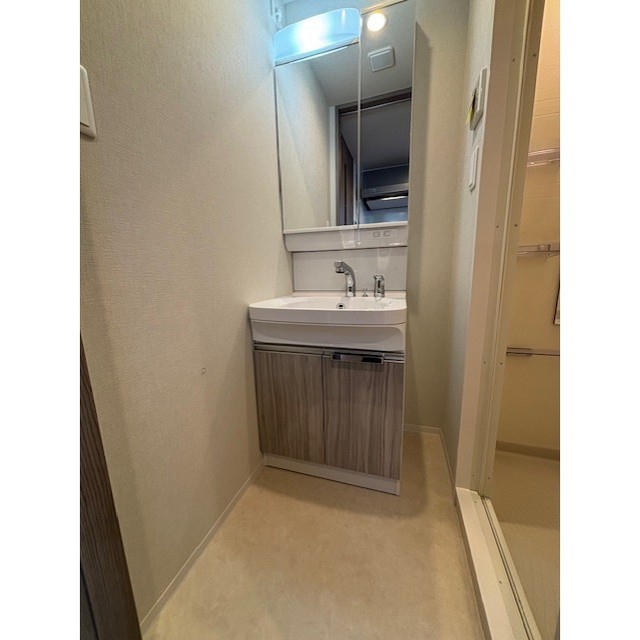 洗面設備　洗髪洗面台