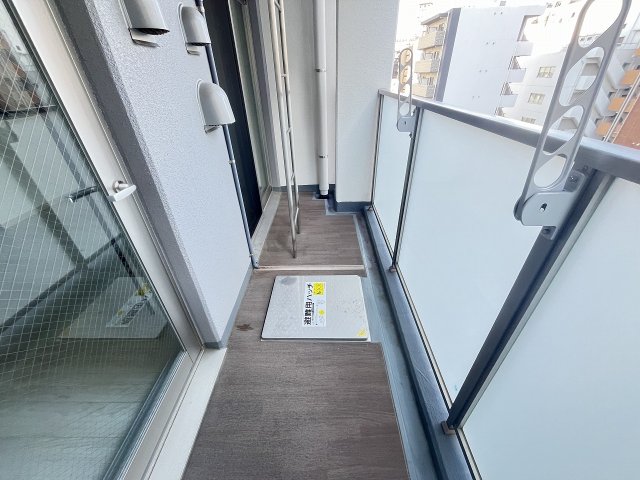 バルコニー　外からの目が気にならないバルコニーで洗濯物が干せます