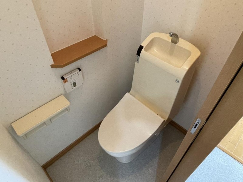 トイレ　トイレ