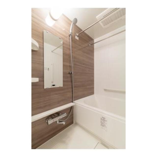 バス・シャワールーム　※写真は同タイプ住戸です。