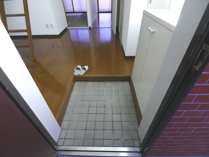 玄関　他号室写真使用