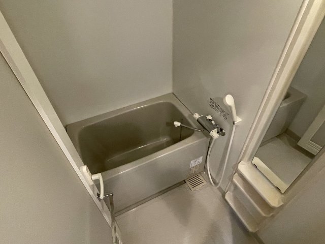 バス・シャワールーム　きれいなお風呂です