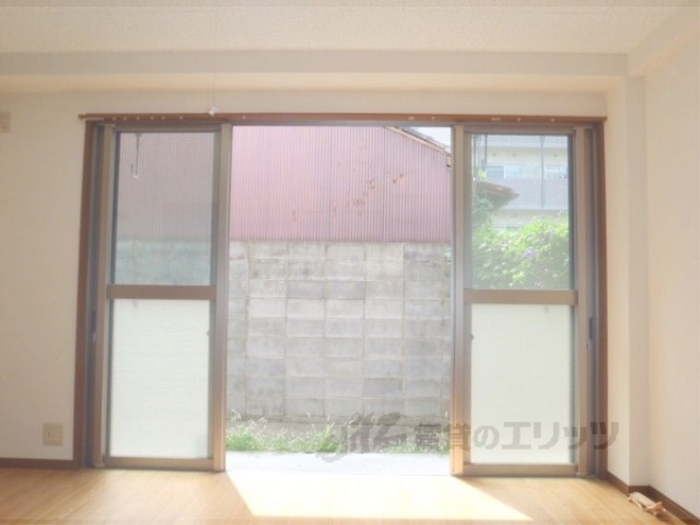 居室・リビング　洋室