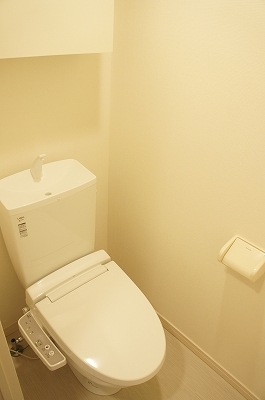 トイレ　清潔感のあるトイレです