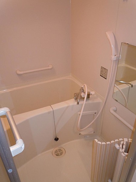 バス・シャワールーム　弊社は都内全域の物件をご紹介可能です！