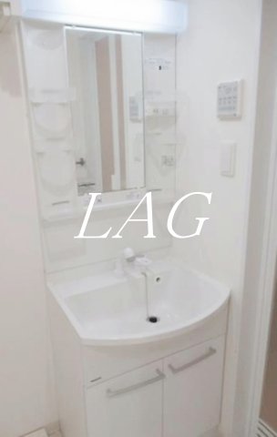 洗面設備　独立洗面台です。