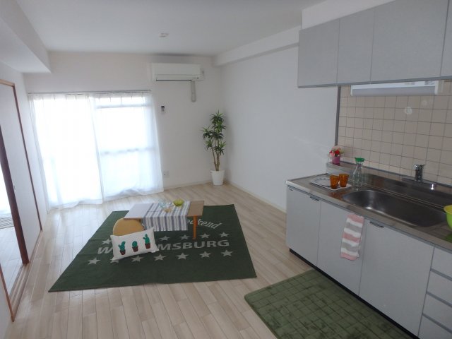 居室・リビング　ネクスト倉田（岡山市中区倉田）RC賃貸マンション