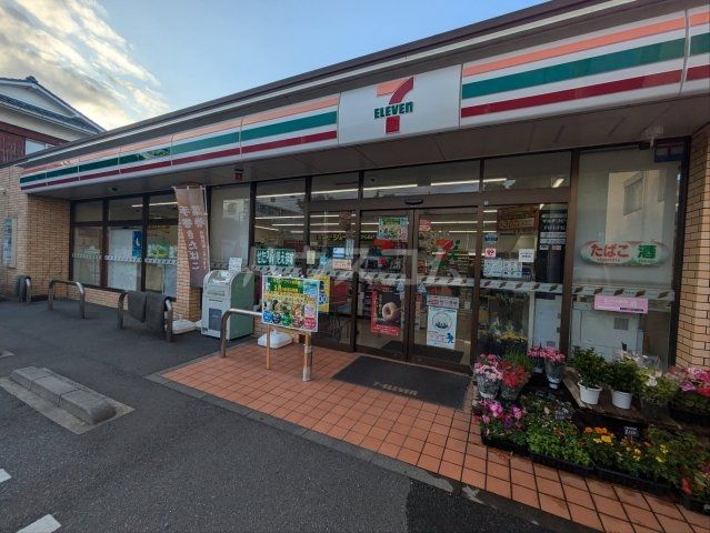 コンビニ　セブンイレブン 世田谷駒留通り店（コンビニ）まで32m