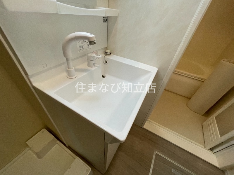 洗面設備　同型別部屋写真